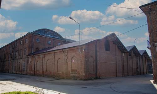 Cantalupo magazzino in affitto